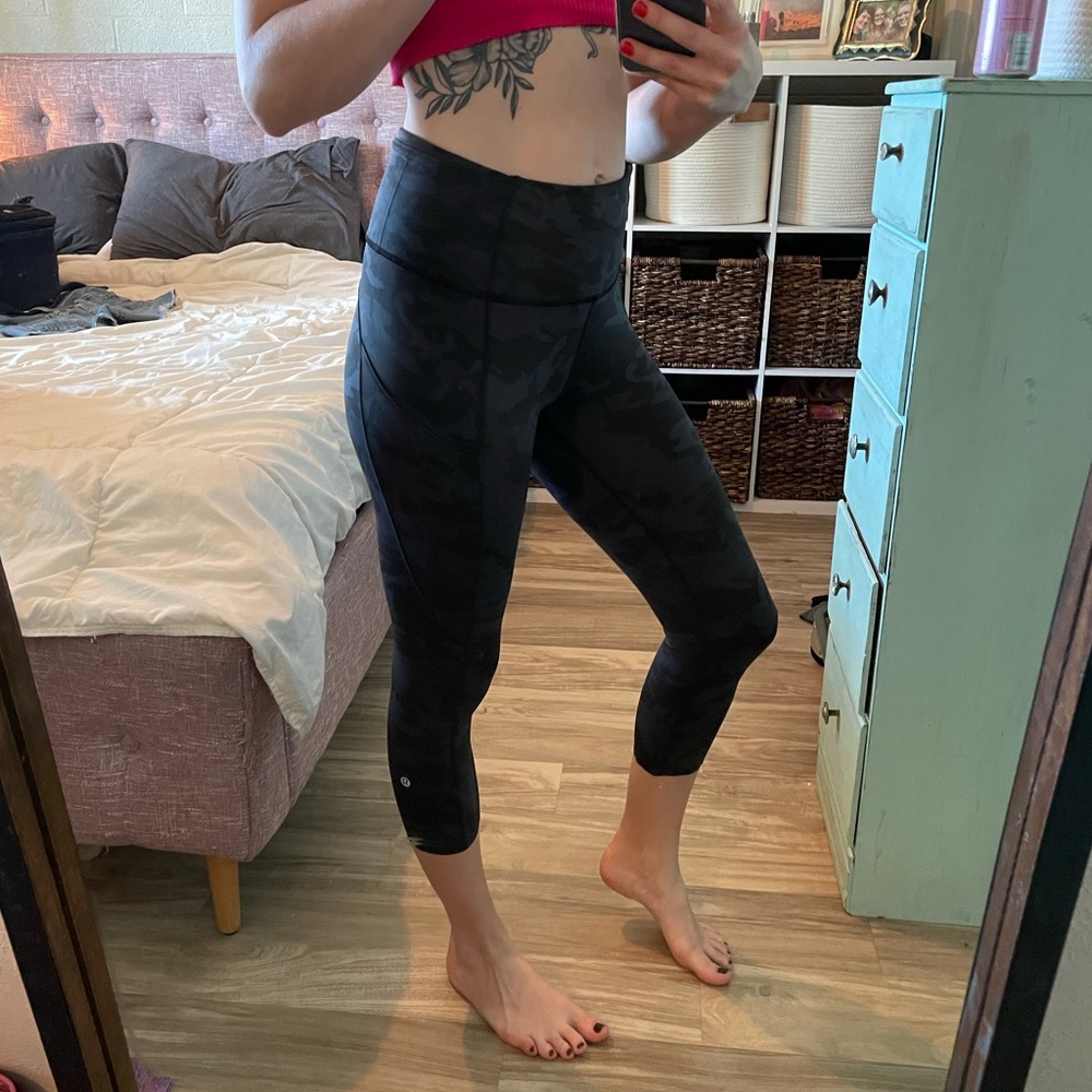 NWOT Lululemon fast and free crop